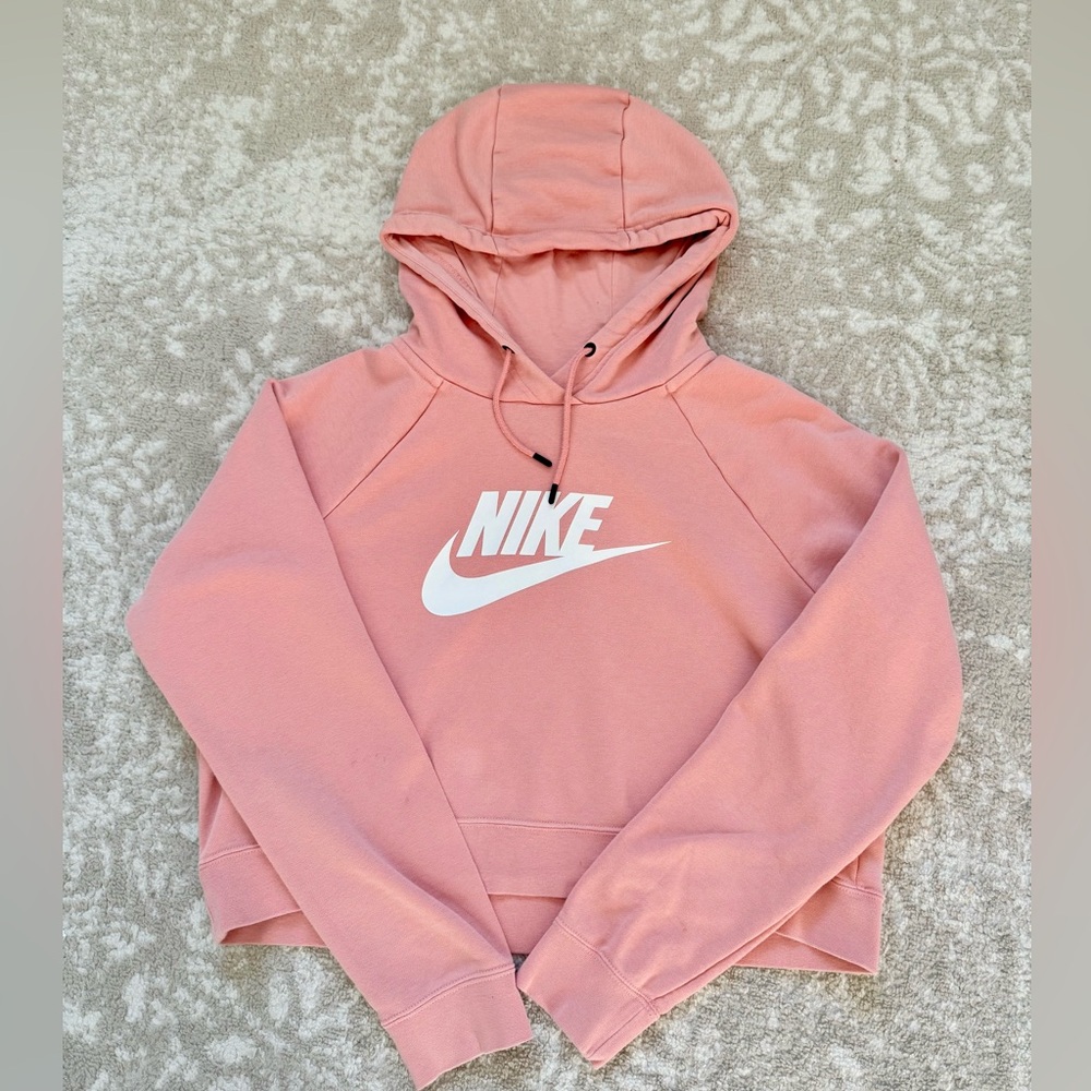 Nike Women's cropped Blush Pink Hoodie